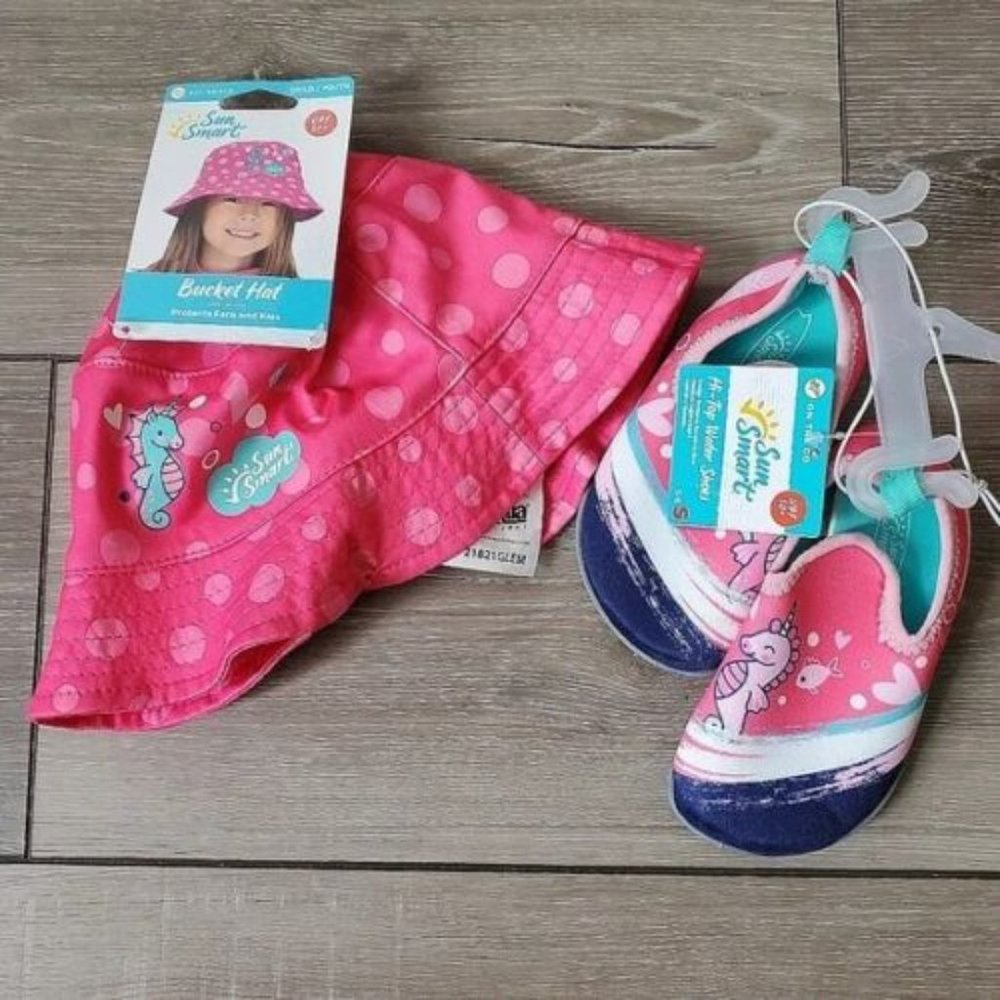 Toddler girl sea horse swim shoes and sunhat size S 5-6